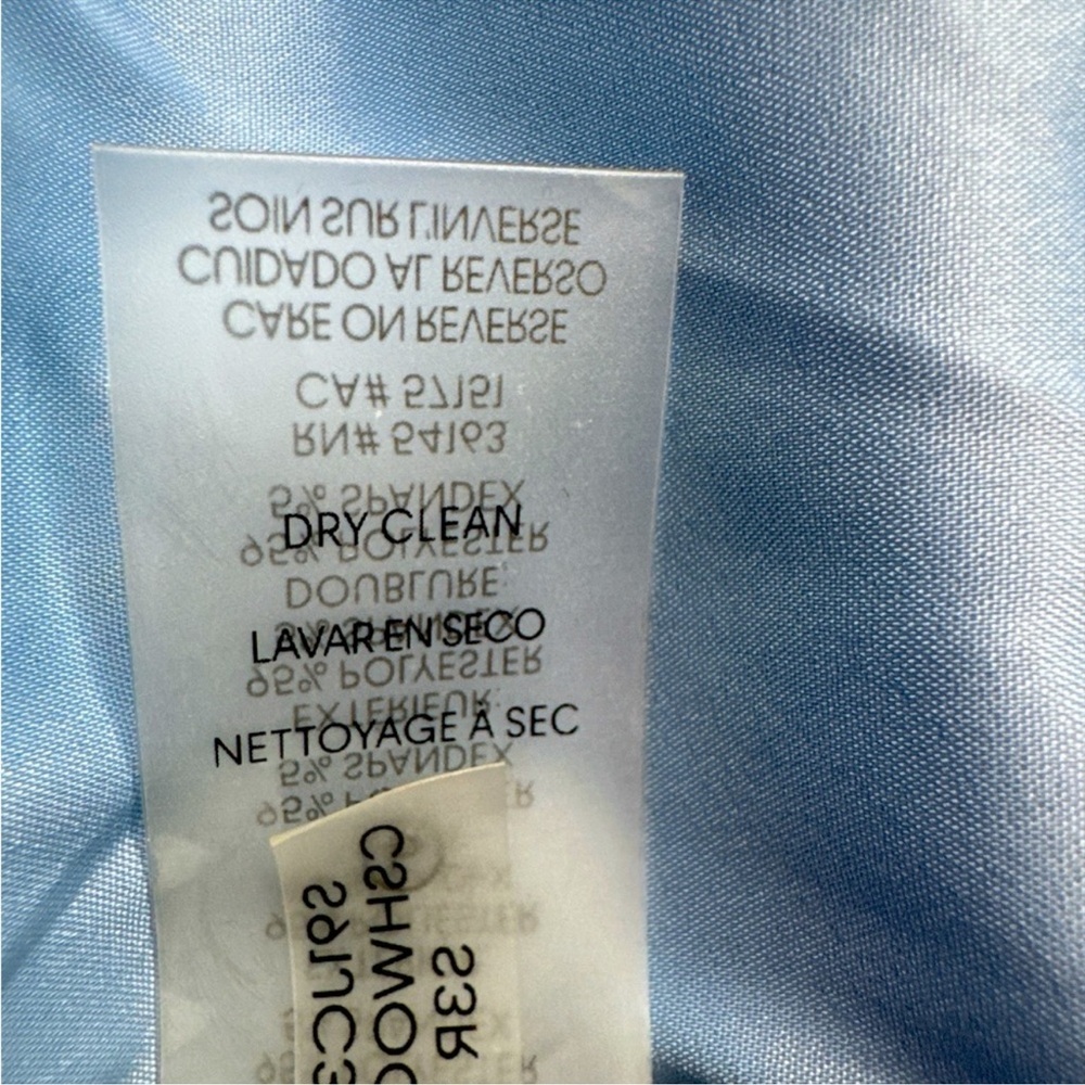 CALVIN KLEIN Powder Blue Blazer, Size 8. - Picture 9 of 12
